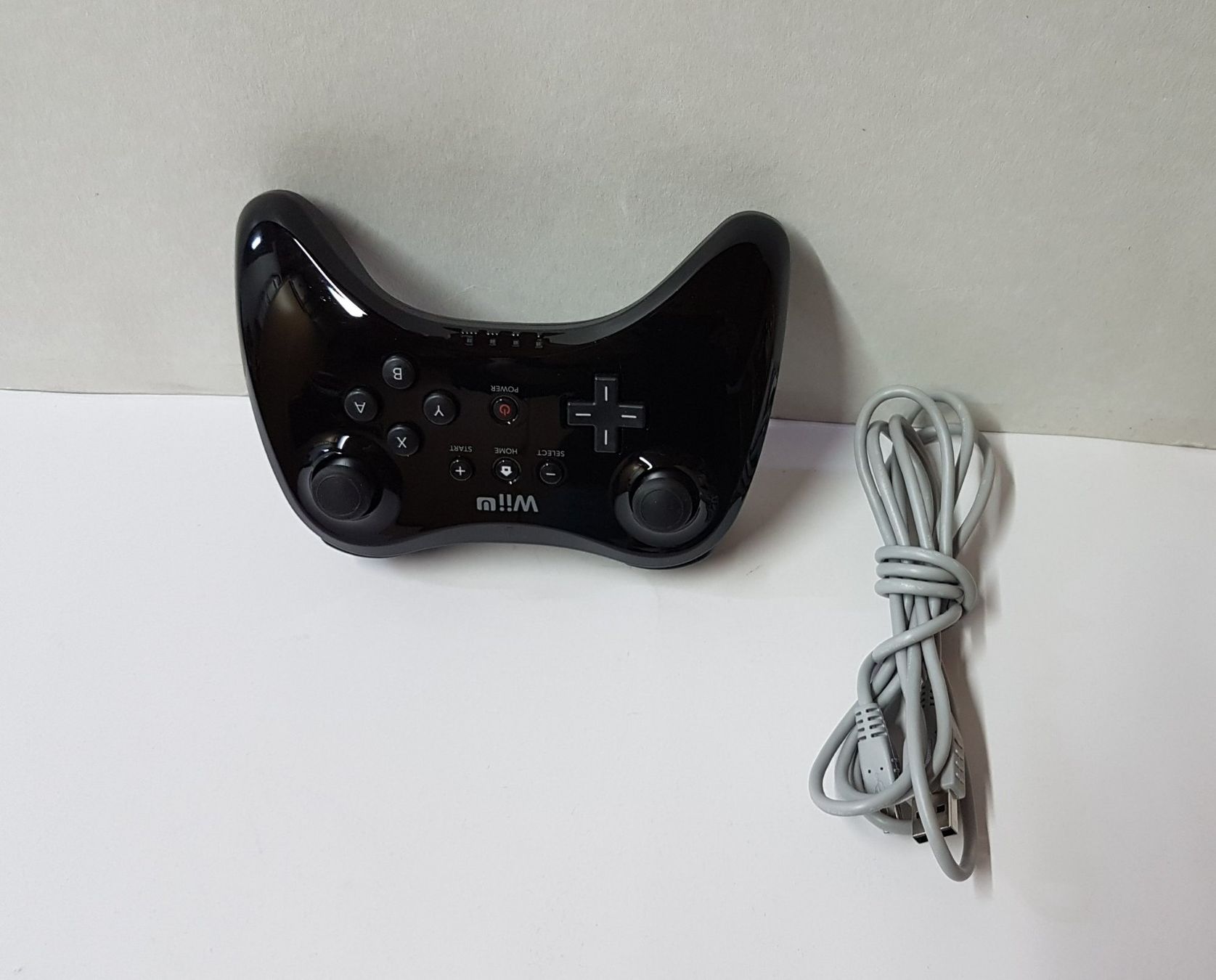 Nintendo Console: 😎Pro Controller Wireless Original Nintendo Wii U – Usato da Schüpfheim venduto da Games_Spielkonsolen