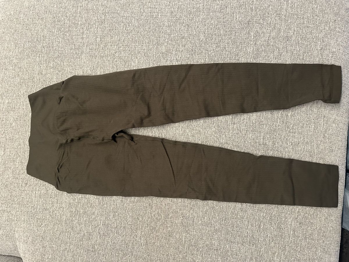 Leggings: Aimn Tights – Usato da Holzhäusern ZG venduto da Selinnnnn1 1