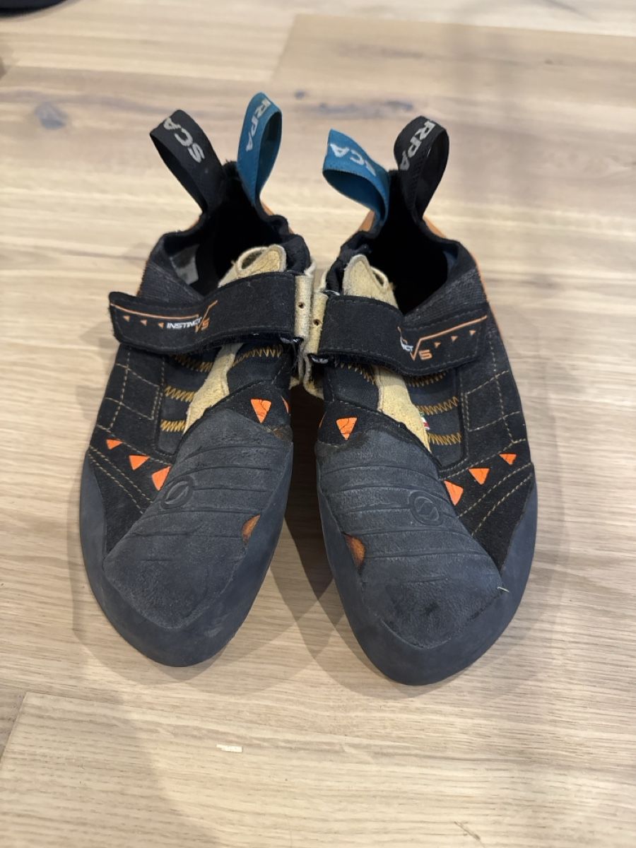 Scarpa Herrenschuhe: Scarpa instinct VS - 41 – Gebraucht aus Court von jlu_7rn6