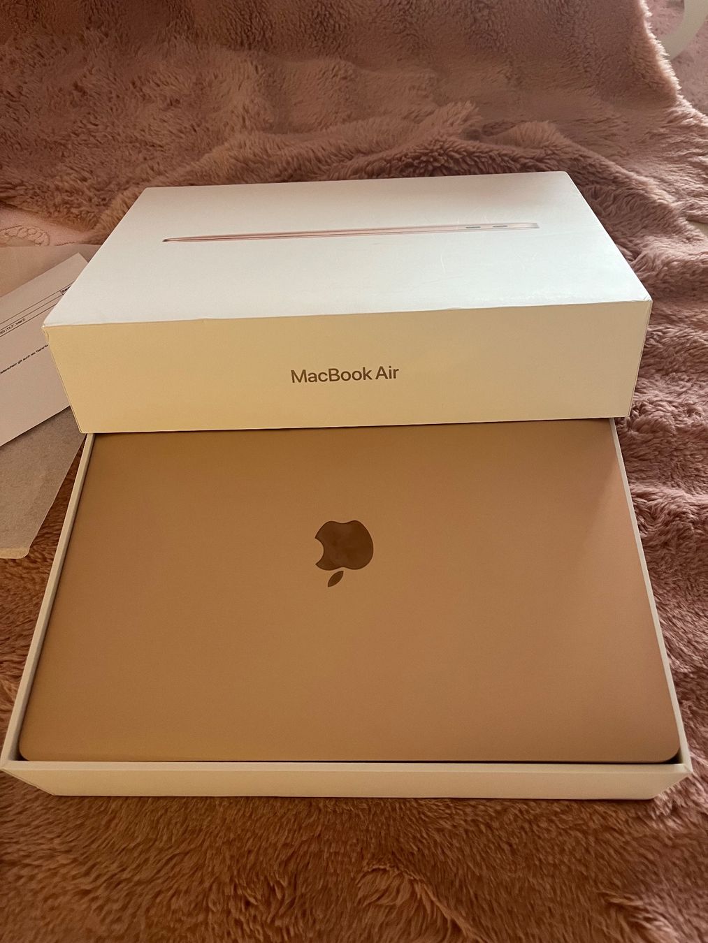 Apple Notebooks: MacBook Air 13" 2020 (Farbe: Gold) – Gebraucht aus Wohlen AG von Sander.D 4