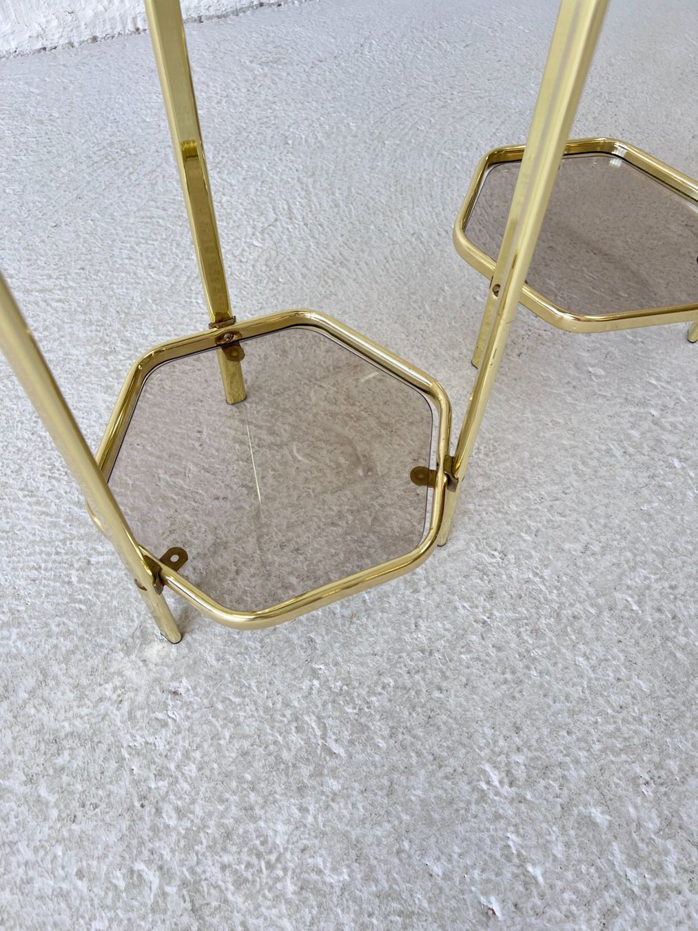 Tische: 80/90er Blumentisch I 2er Set – Gebraucht aus Walzenhausen von stilvollwohnen 8