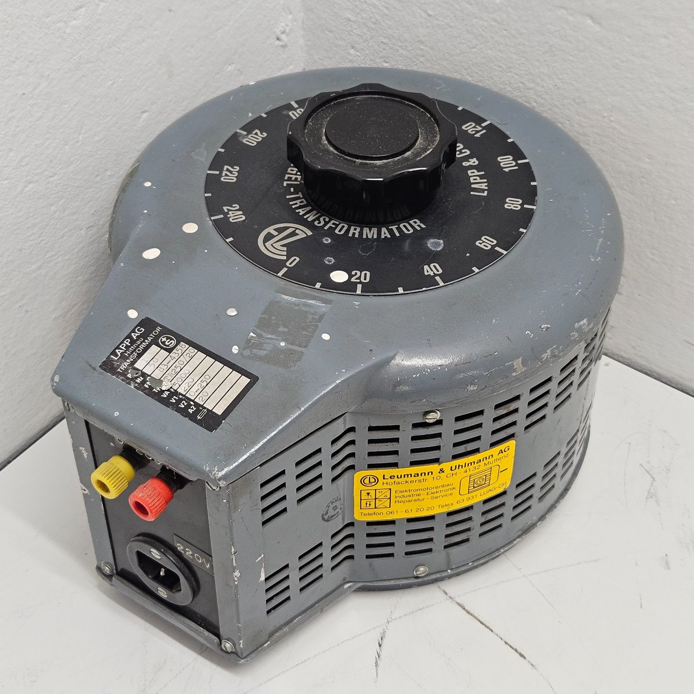 Elettrotecnica: Regel-Transformator 0-250V – Usato da Niederdorf venduto da LeptonAG