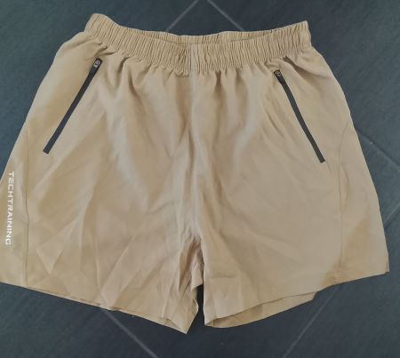 Joli Short beige/brun neuf, taille S