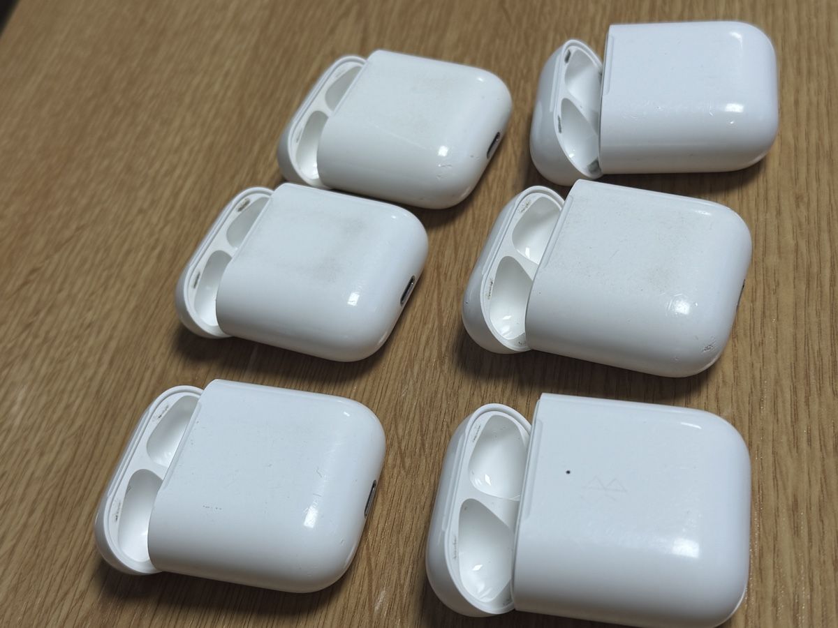 Apple Cuffie: Apple AirPods 1 u. 2 Case getestet – Usato da St. Gallen venduto da hae_6rmh 3