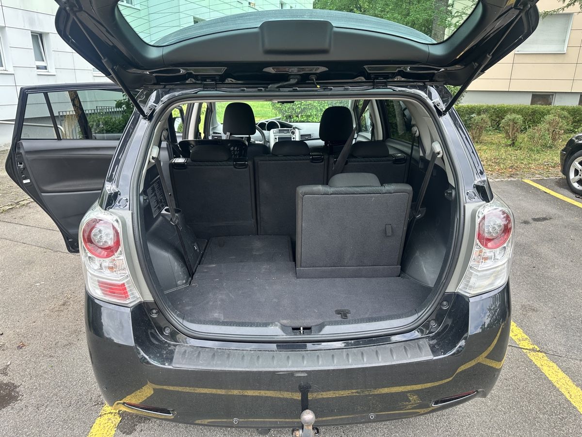 Toyota Automobili: Toyota Verso 1.8l – Usato da Fällanden venduto da May-bach 8