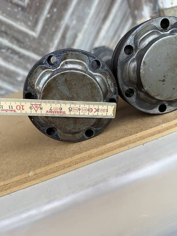 BMW Tutti pezzi di ricambio auto: Antriebswellen Bmw E34 – Usato da Muri AG venduto da Aero96 4