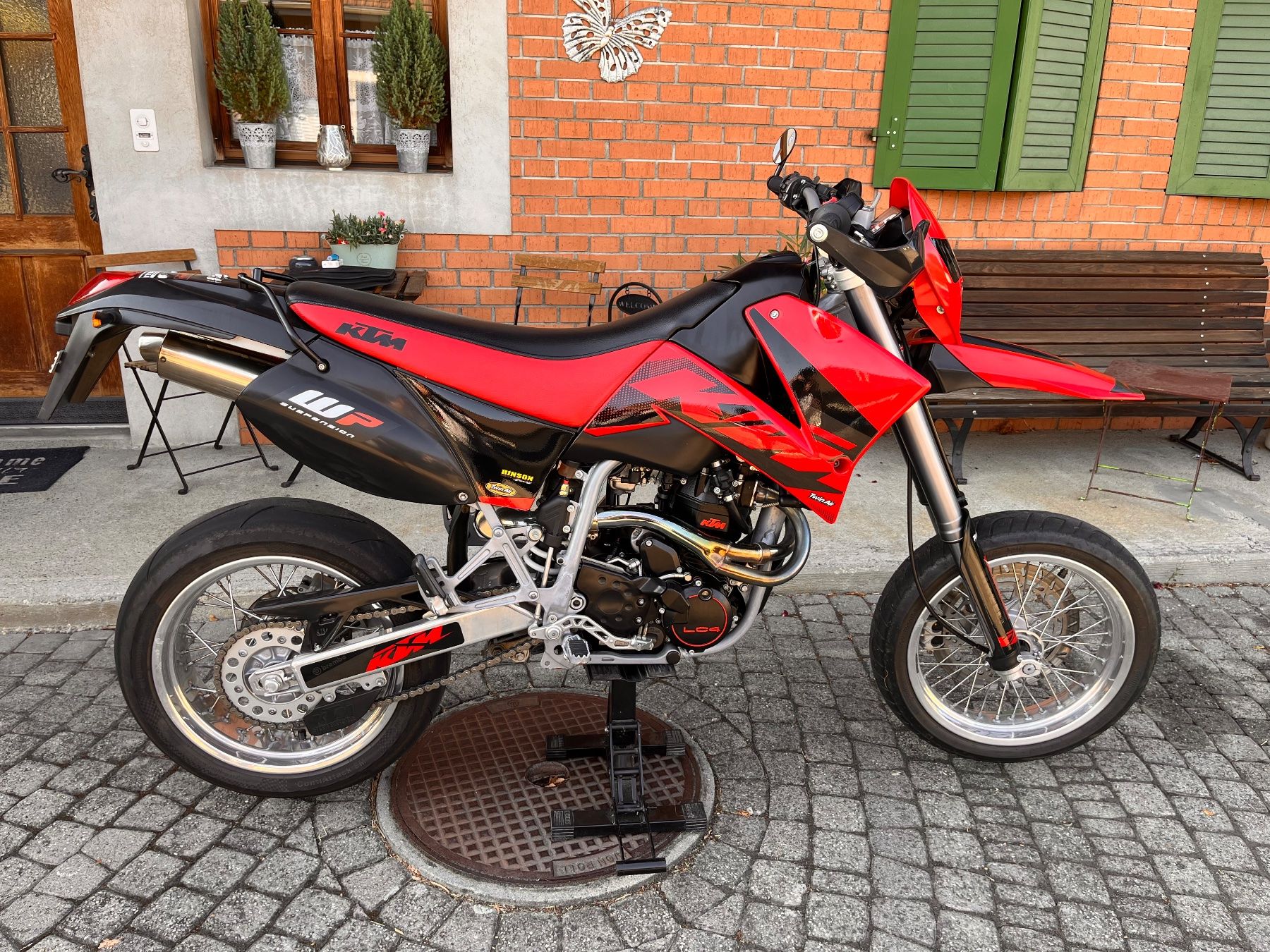 KTM Route: Ktm 640 lc4 Supermoto – D'occasion à Schwadernau par Loeffel58