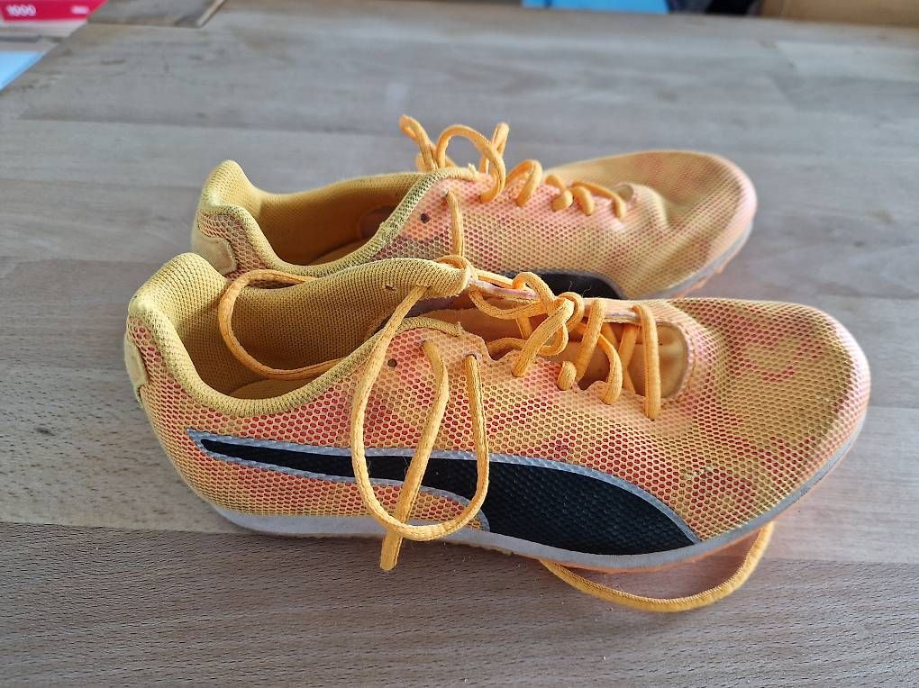 Puma Scarpe per ragazzi: Nagelschuhe Puma Gr. 33 – Usato da Liebefeld venduto da Sibe82 2
