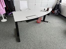 Schreibtisch Höhenverstellbar