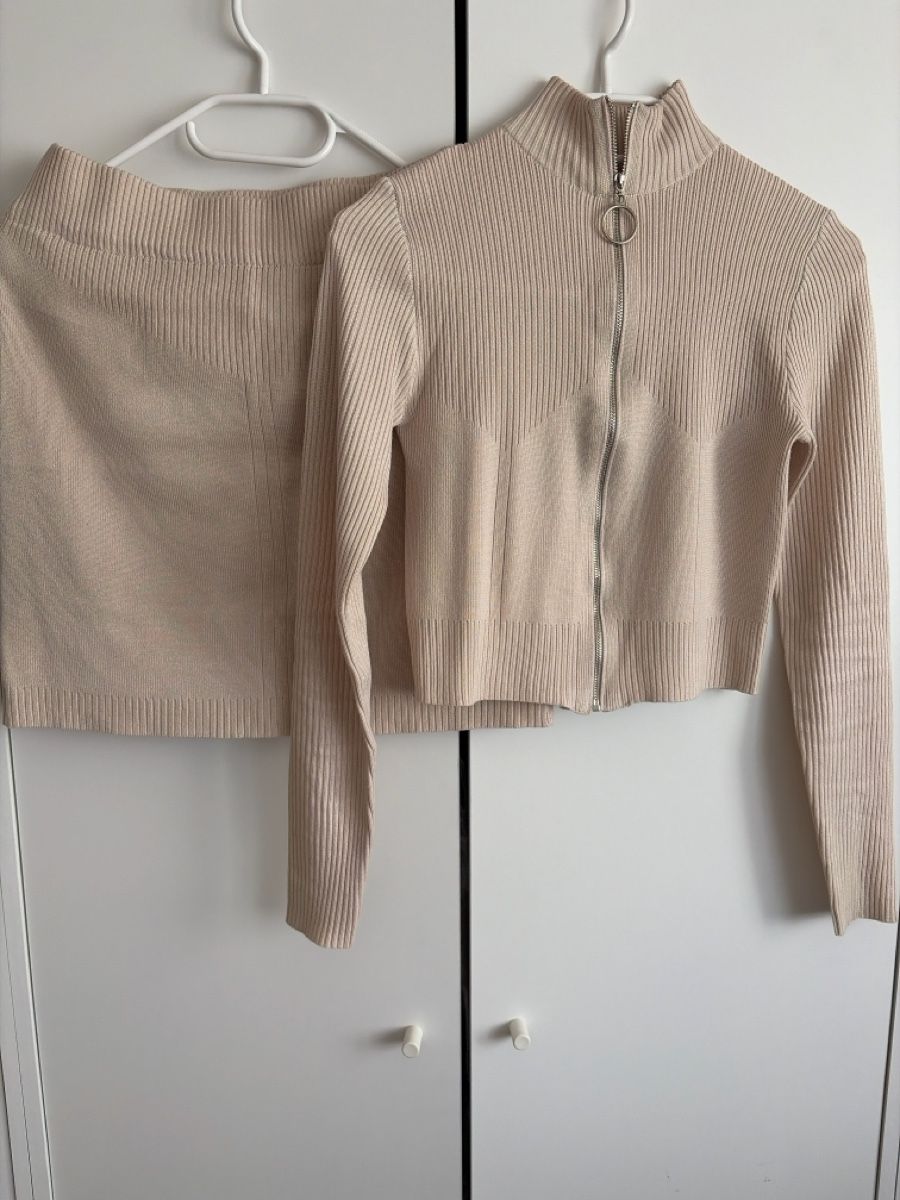 Lotti di vestiti: Ensemble Fashion Nova beige, taille S – Nuovo (secondo la descrizione) da Renens VD venduto da sar_bwz5