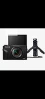 Canon G7X Mark3 digital camera with tripod