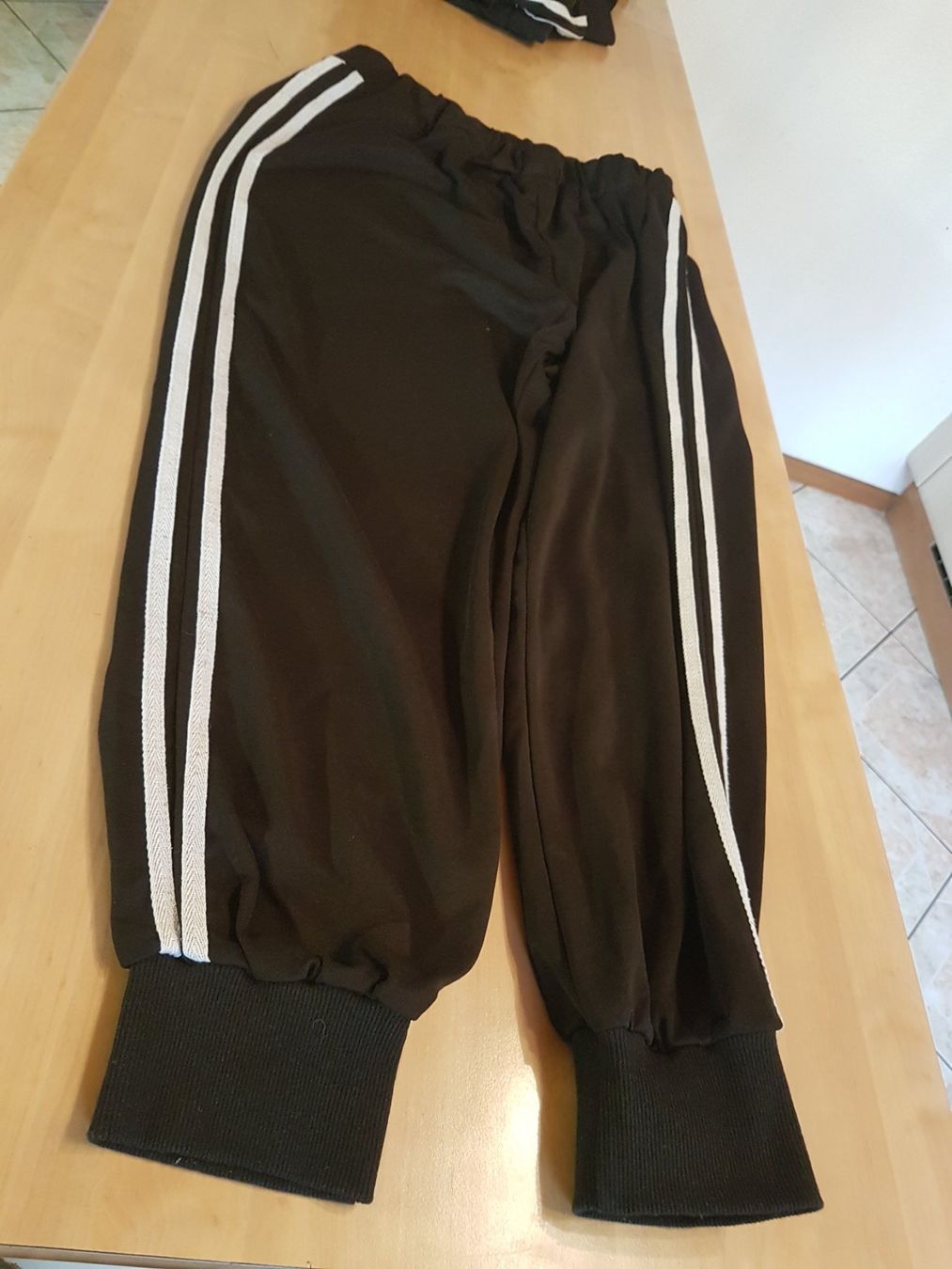 Shein Hosen: Tenue d intérieur - jogging taille 2XL marque Shein – Gebraucht aus Villiers von san_jn5w 2
