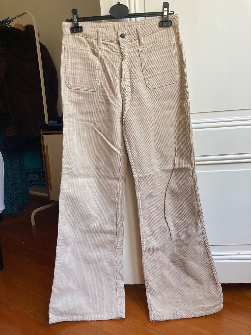 Hosen: Vintage Schlaghose Bootcut Manchester beige Gr. 36 – Gebraucht aus Clarens von Lois86