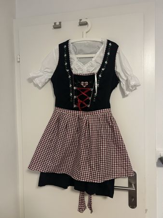 Dirndl schwarz mit weisser Bluse, Schürze kariert Gr. 40