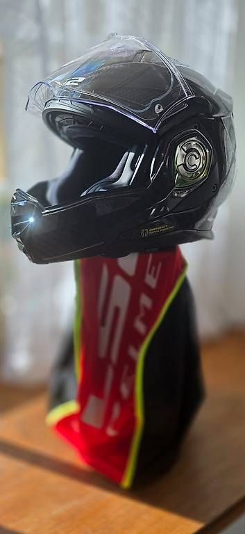 Caschi & visiere: Casque LS2 carbone NEUF – Usato da Hauterive NE venduto da Pymmartin 3