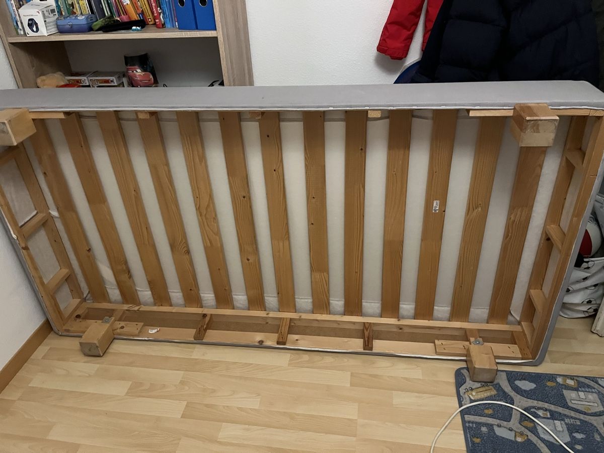 Ikea Letti: IKEA Sultan Bed Base + Mattress – Usato da Emmenbrücke venduto da vic_nx9v 7
