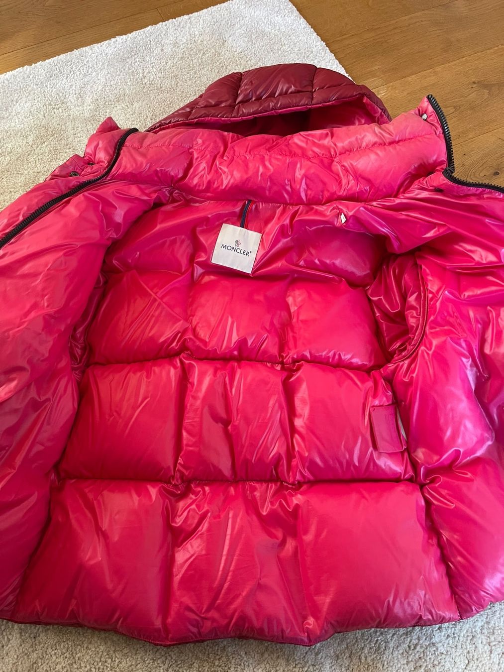 Moncler Jacken: Moncler Jacke rot – Neu (gemäss Beschreibung) aus Kirchberg SG von ani_xq65 8