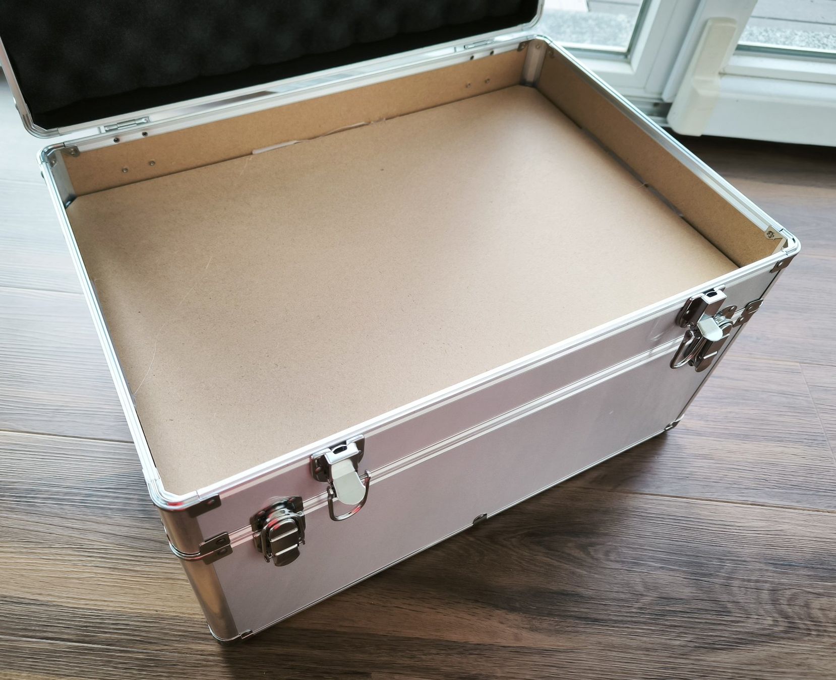 Altro in Decorazioni & Accessori: Robuste Aluminium-Hartschalenbox – Nuovo (secondo la descrizione) da Miège venduto da gitarro68 2