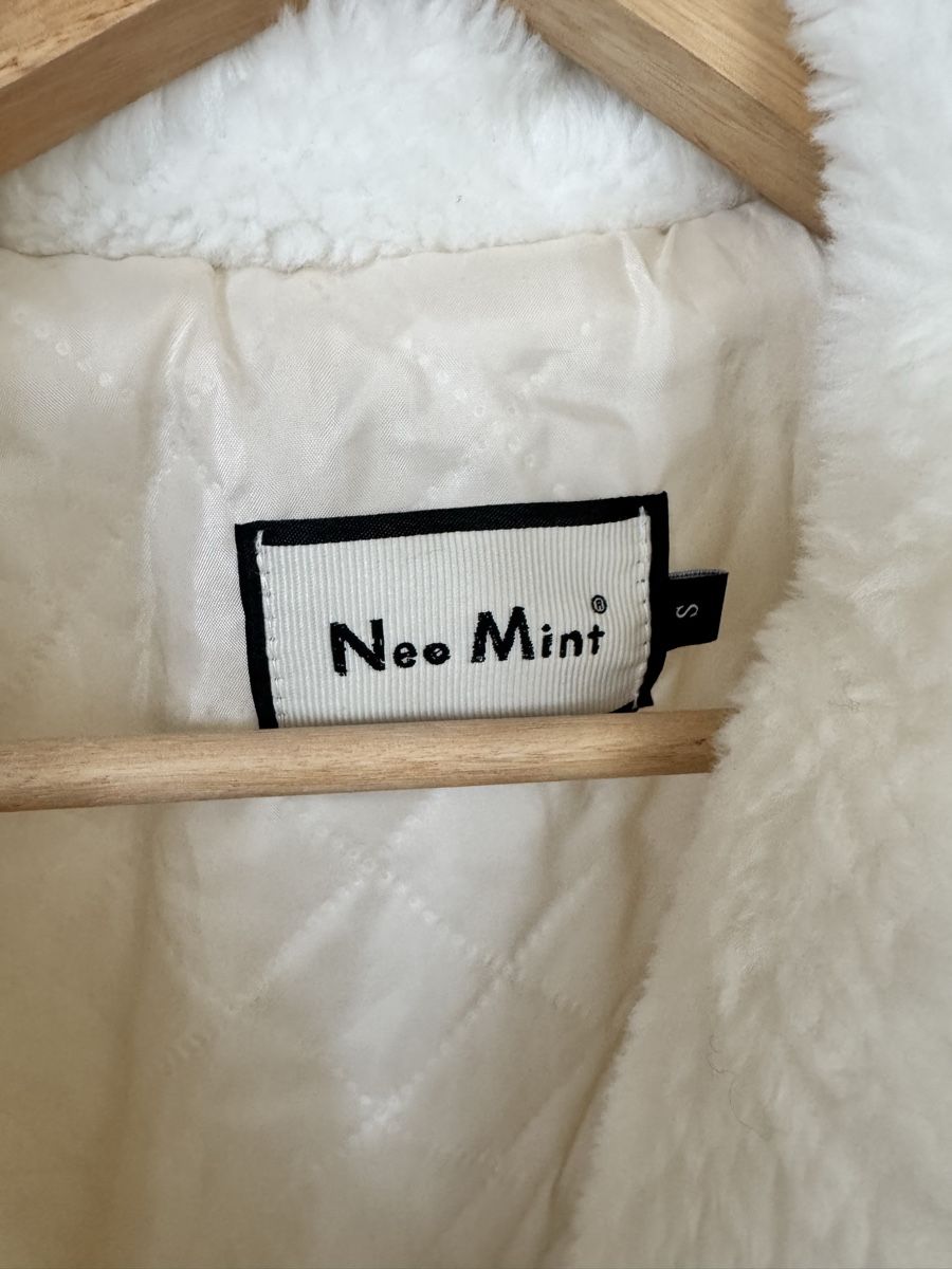 Cappotti: manteau molletonné blanc – Nuovo e nell'imballaggio originale da Lonay venduto da nei_79jc 1