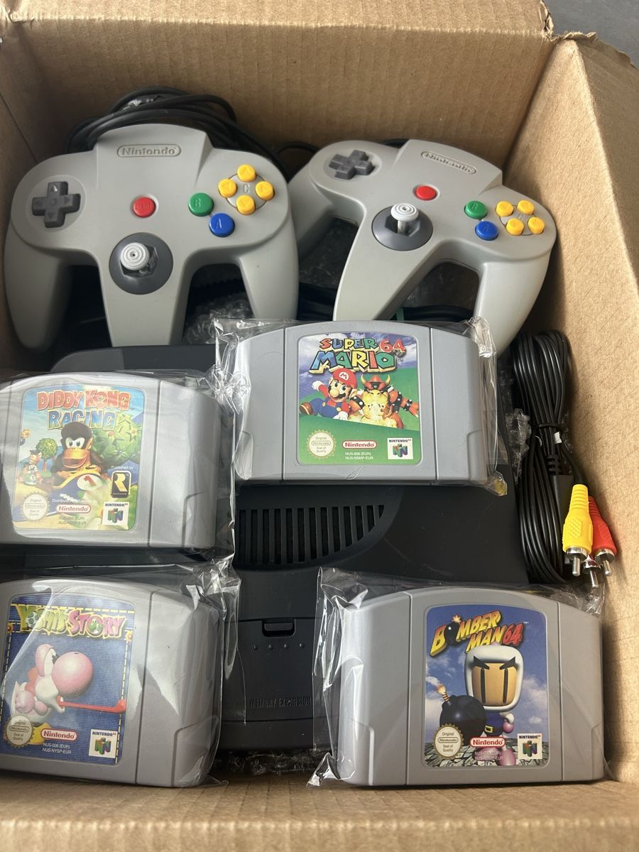 Nintendo Console: Nintendo 64 Konsole mit top spiele  – Usato da Oftringen venduto da Breza22 6