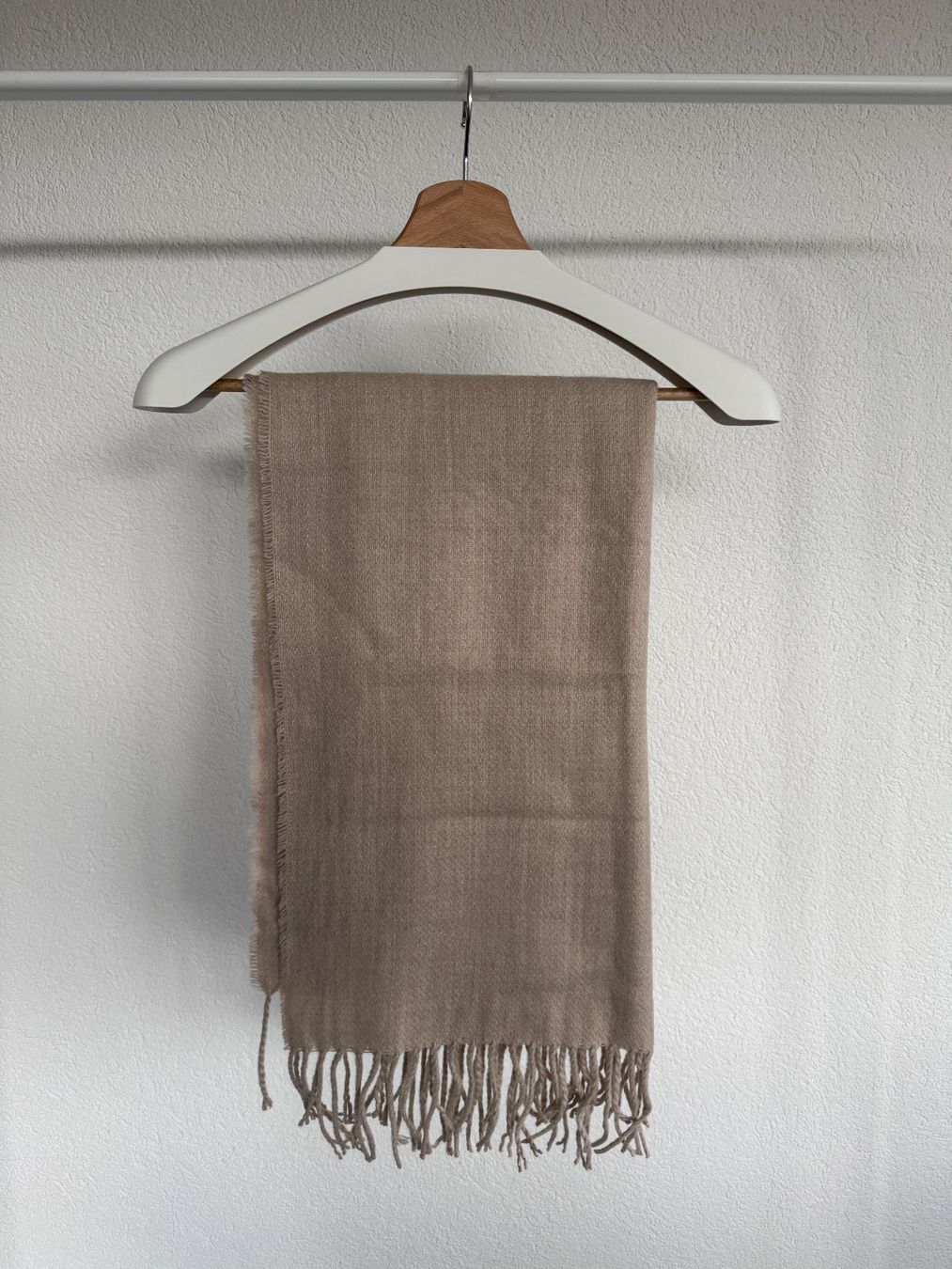 Foulard & Sciarpe: Schal – Beige – Nuovo (secondo la descrizione) da Entlebuch venduto da noemi.luisa