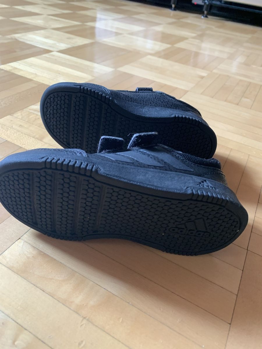 Adidas Scarpe da uomo: Black Adidas Sneakers, 26.5size, Velcro Closure. – Usato da La Croix de Rozon venduto da chr_f5wy 3