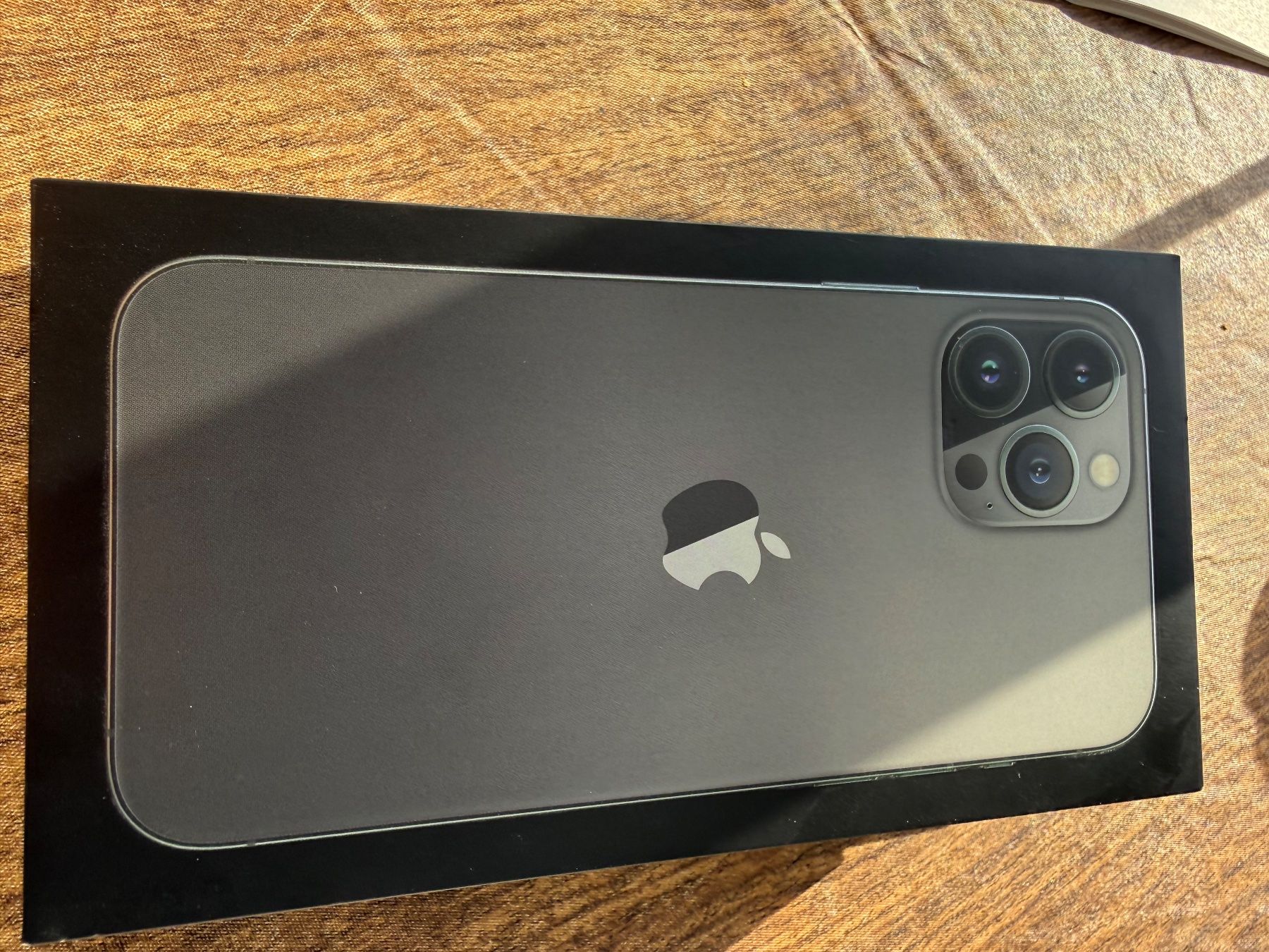Apple Telefoni cellulari / Smartphones: iPhone 13 Pro Max, 256 GB , Top Zustand – Usato da Widen venduto da pet_jsc2 2