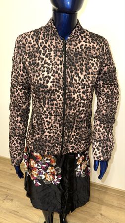 GUESS JACKE GR. XS neuwertig