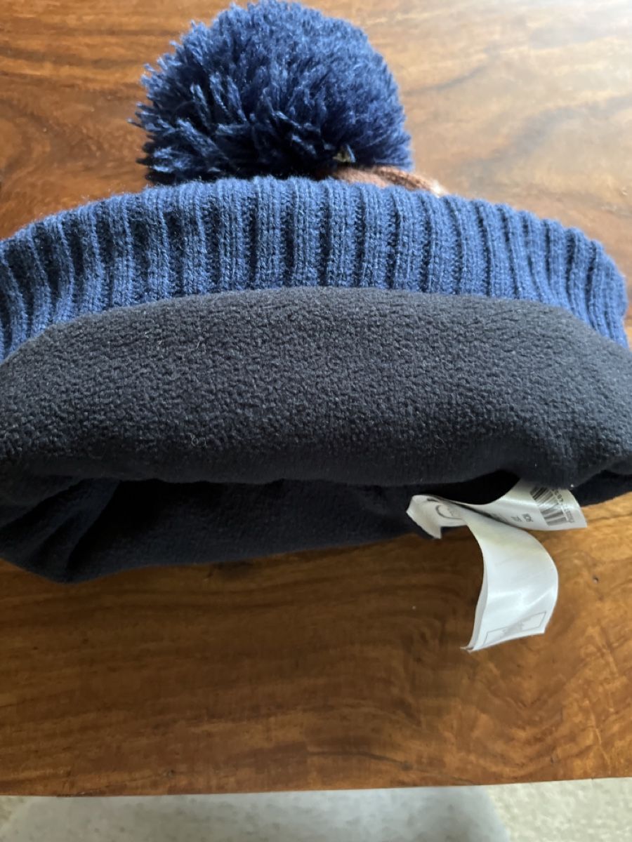 Altro abbigliamento per bambino: Bonnet pour enfant 54cm – Nuovo (secondo la descrizione) da Villars-Bramard venduto da dadesc 1