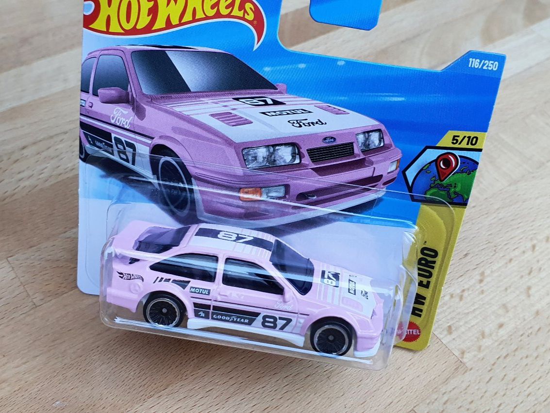 Hot Wheels Modellini d'auto: Hot Wheels 2026 E  '87 FORD SIERRA COSWORTH – Nuovo e nell'imballaggio originale da Horgen venduto da Wing27