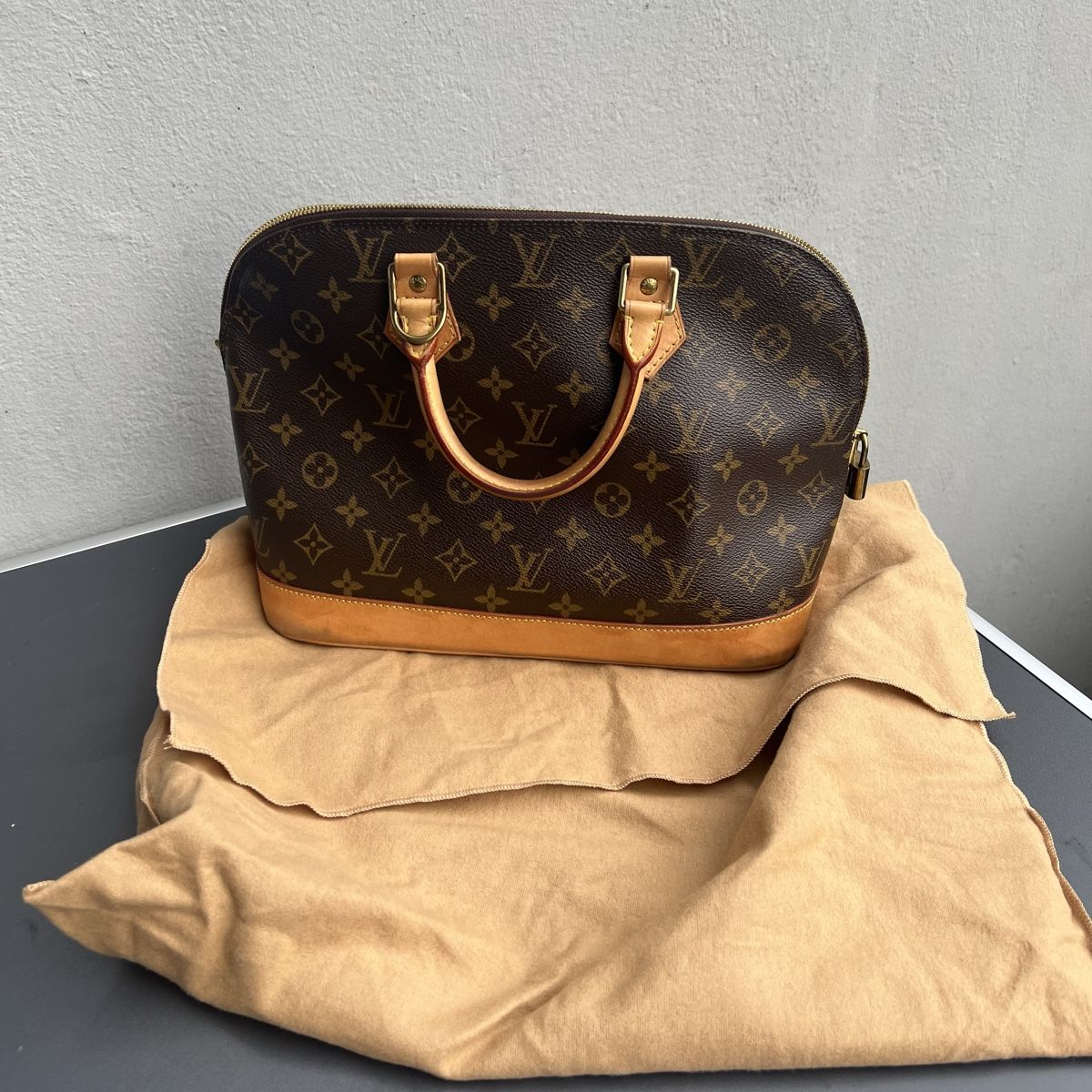 Louis Vuitton Sacs: Wunderschöne klassische Louis Vuitton Tasche  – D'occasion à Wil SG par Cristiano02062017