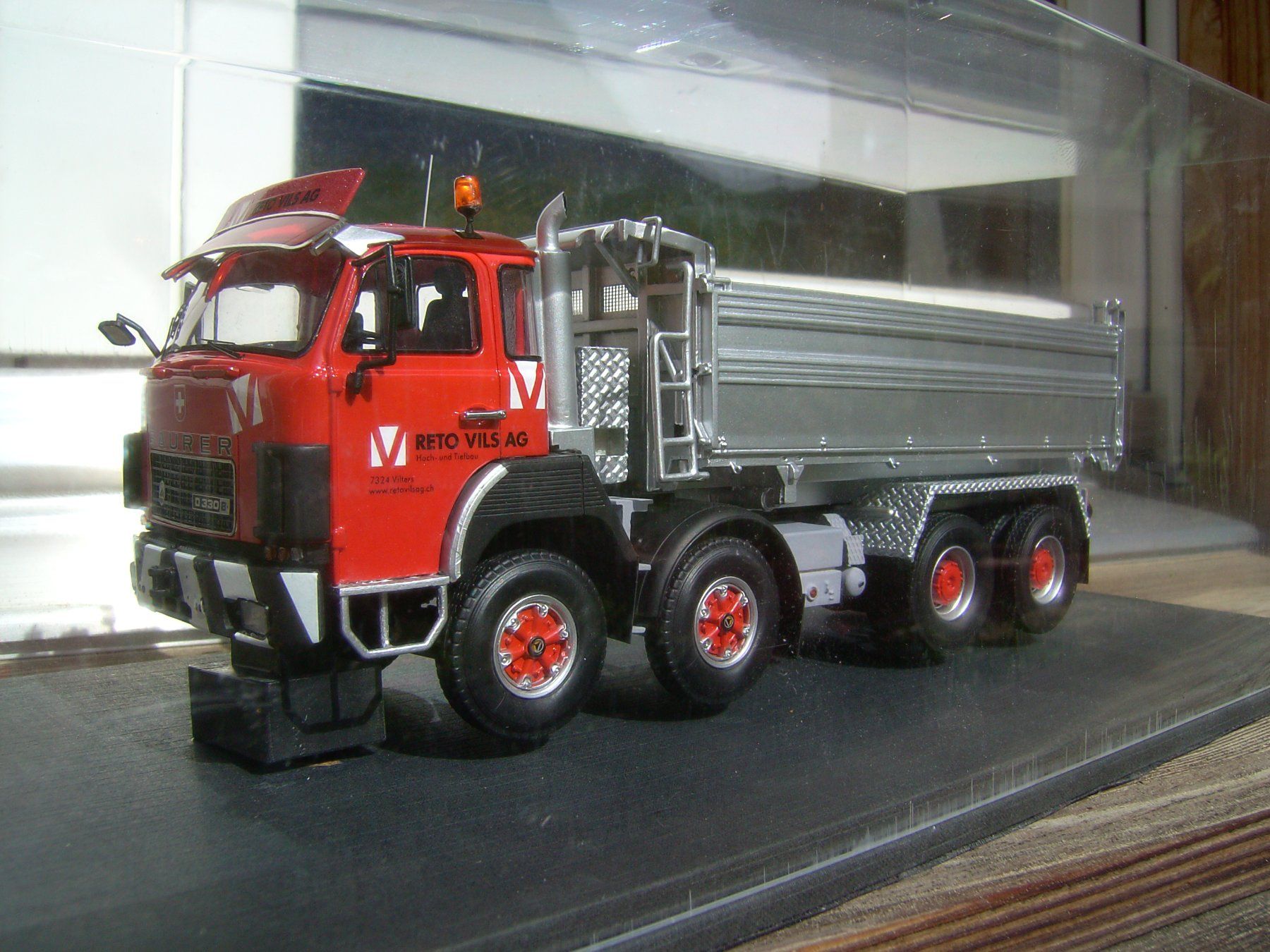 Saurer Modellini d'auto: Saurer 8x4 1:43 – Nuovo (secondo la descrizione) da Grindelwald venduto da Rs48