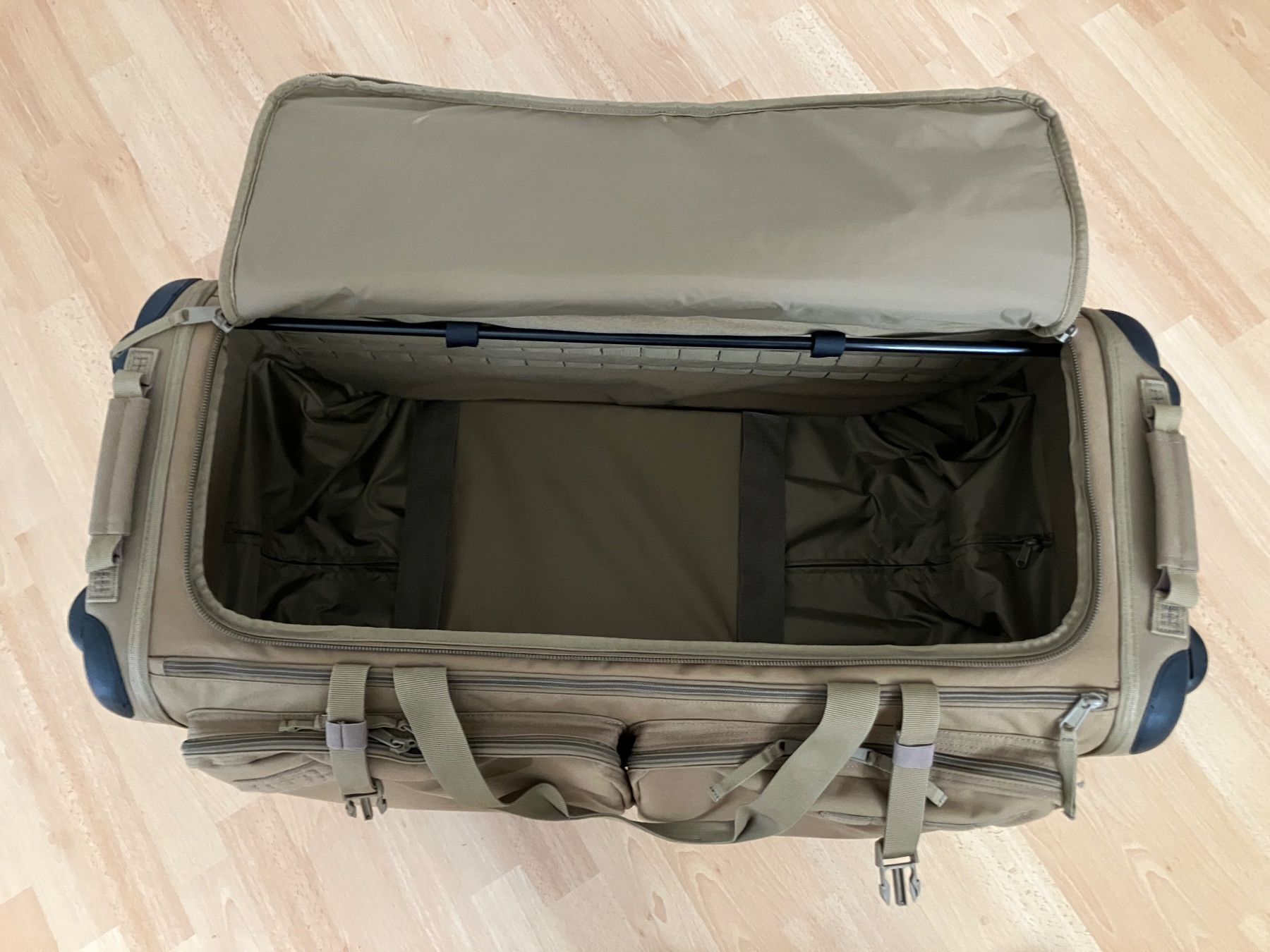 Kangaroos Borse: Rollkoffer, Einsatztasche, Kangaroo – Nuovo (secondo la descrizione) da Hohentannen venduto da kudulibi 4