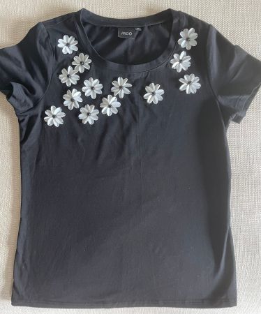 Stylisches T-Shirt von Iroo
