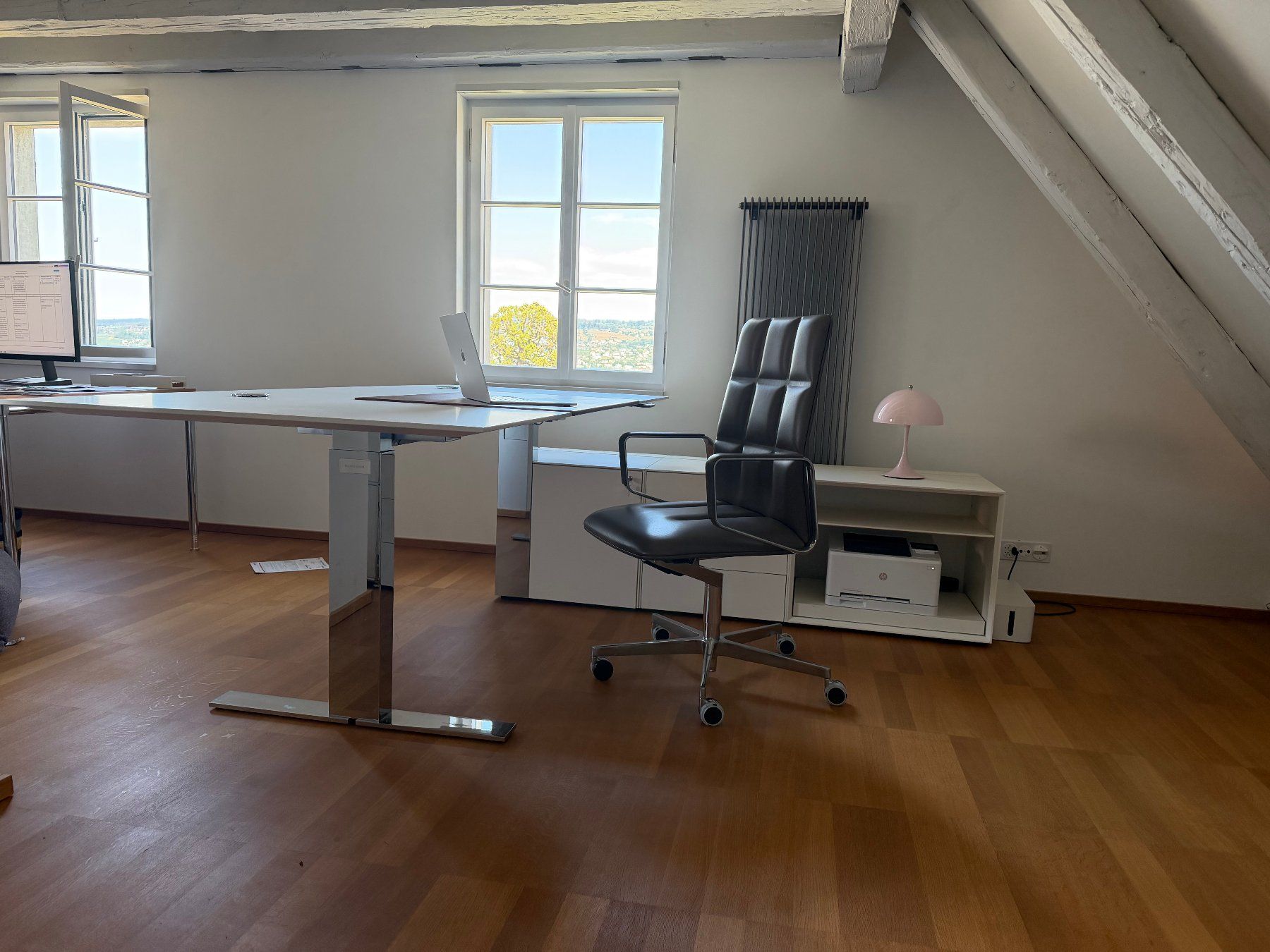 Knoll Bureaux: Exec-V Desk von WALTER KNOLL _ Original – D'occasion à Horgen par hol_l5zv