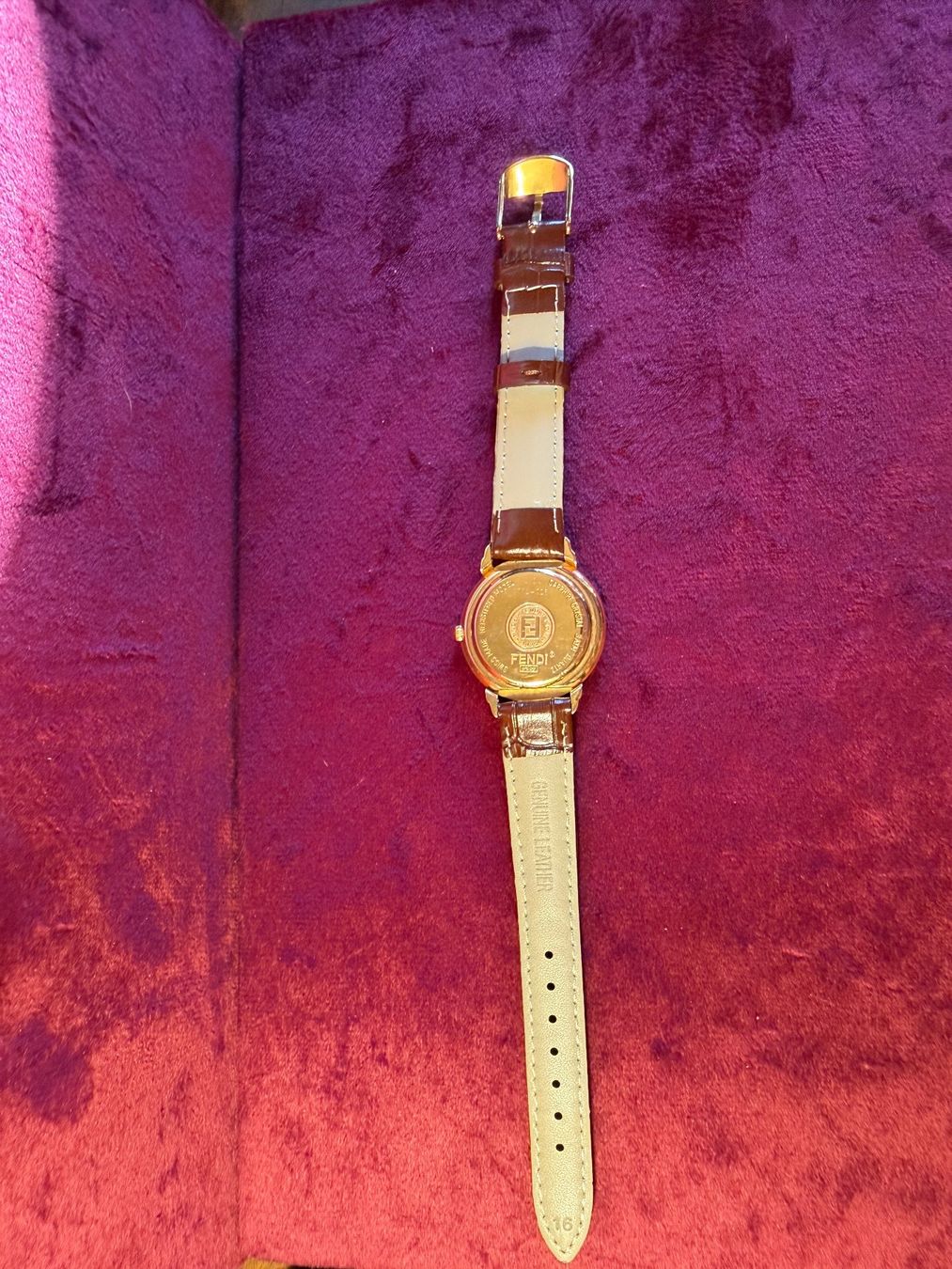Fendi Montres: Fendi Uhr – Défectueux à Zürich par Uhr_Werk_Boutique 5