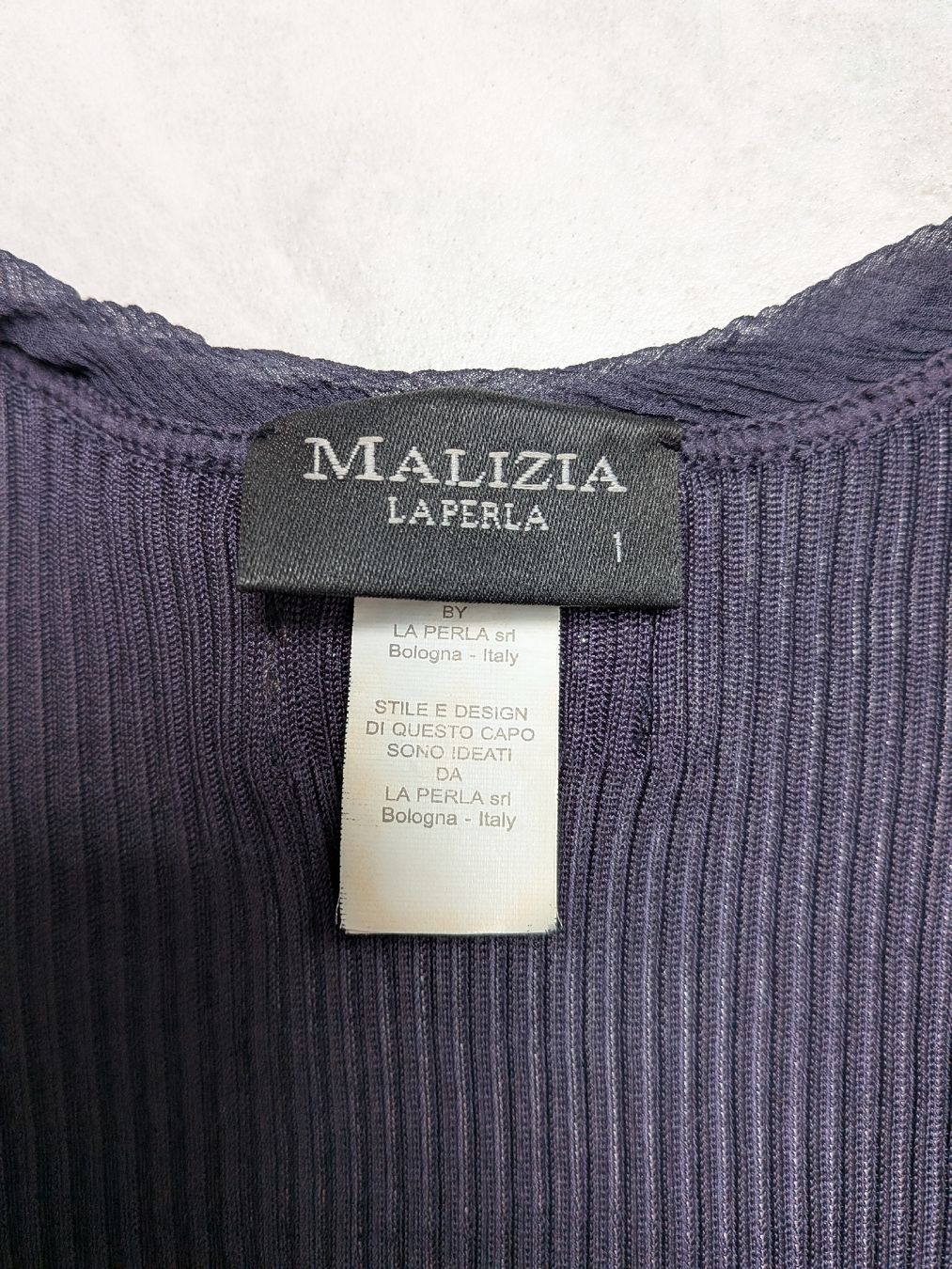 T-shirt: Malizia La Perla – Difettoso da Küssnacht am Rigi venduto da schweizerrose 1