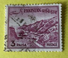 BRIEFMARKEN AUS  PAKISTAN GESTEMPELT   Siehe Original Fotos 