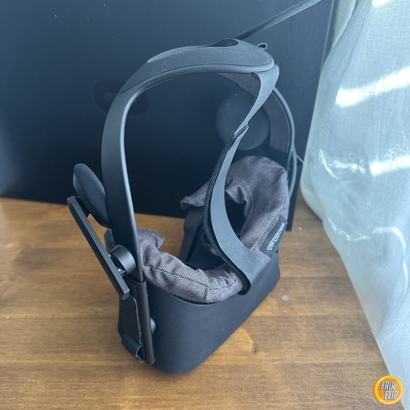 Casco VR: Oculus Rift CV1 VR Headset Set mit Zubehör – Usato da Luzern venduto da fairflip 1