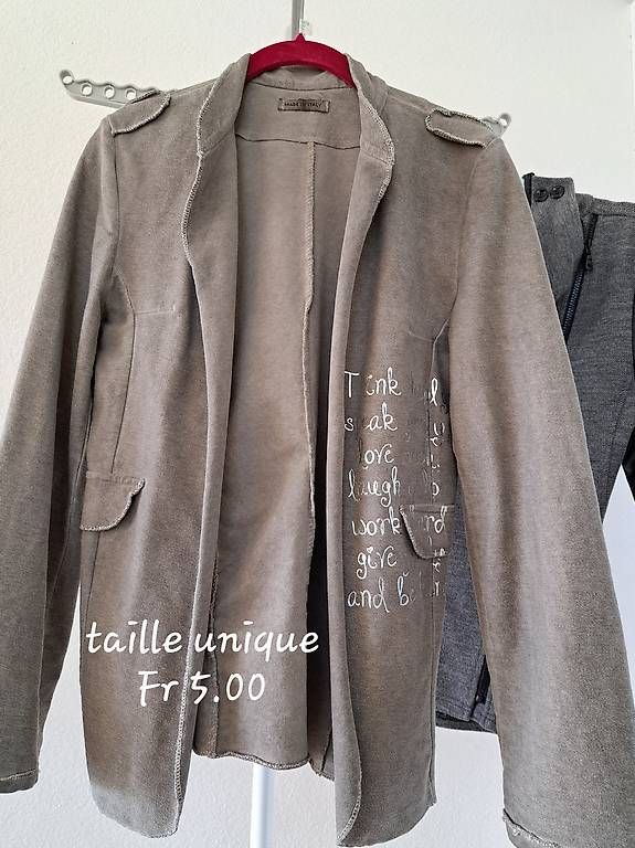 Giacche: A vendre – Usato da Düdingen venduto da petitloup 4