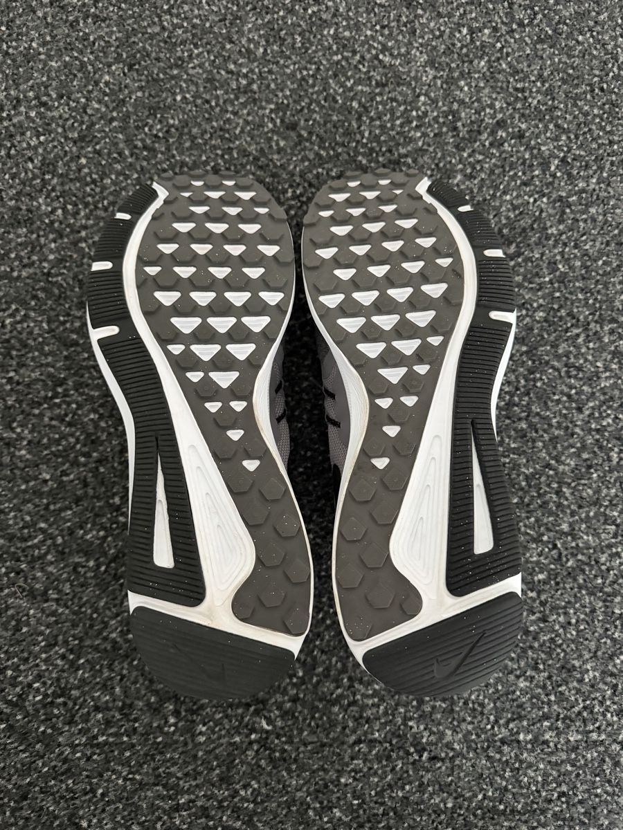 Scarpe da uomo: Nike run swift – Usato da Lufingen venduto da Roeller 3