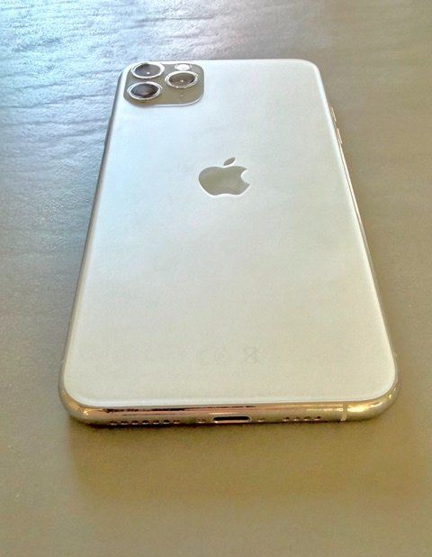 Apple Telefoni cellulari / Smartphones: iPhone 11 Pro Max 256GB – Usato da Wiesendangen venduto da EnricaL 5