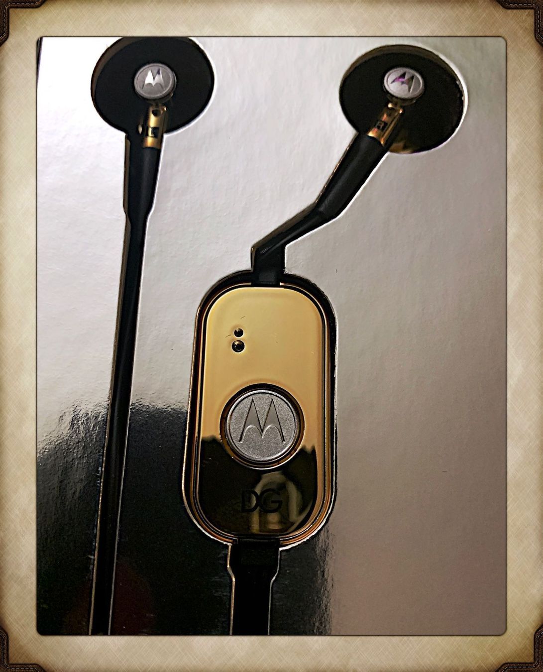 Dolce & Gabbana Kopfhörer: DOLCE & GABBANA-Stereo Headset, NEU – Neu und originalverpackt aus Malters von Dom55 2