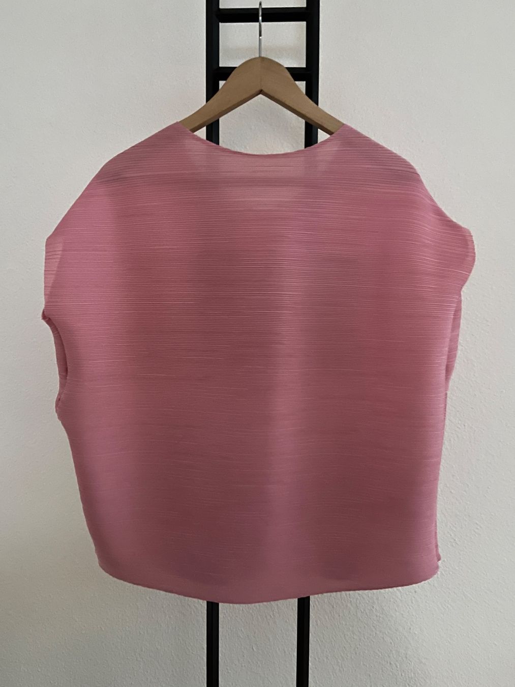 Camicette: Damen Ärmellose-Bluse - Größe 1 Size – Nuovo (secondo la descrizione) da Kilchberg ZH venduto da Ch.C 1