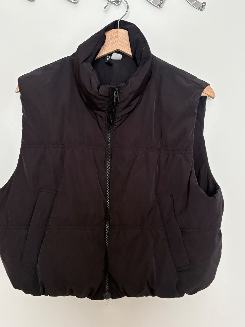 H&M Giacche: H&M Divided Jacke schwarz Grösse M – Usato da Itingen venduto da emi_khc2