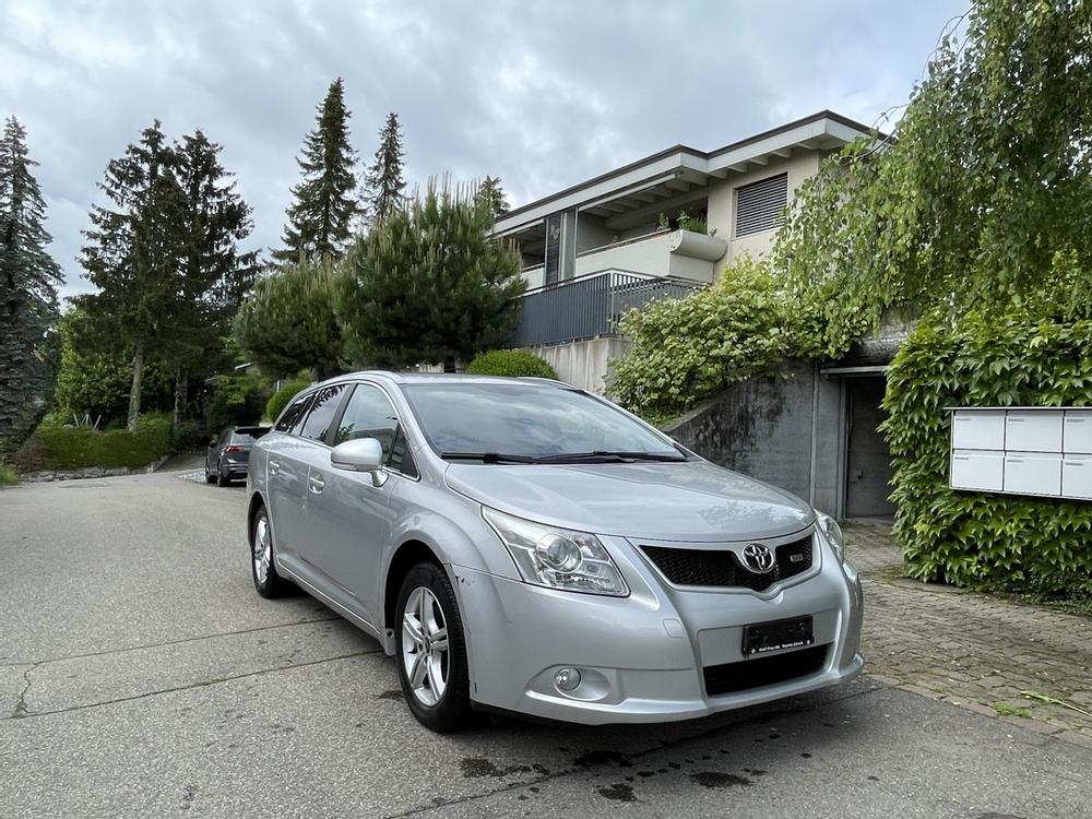 Toyota Avensis 2.0l