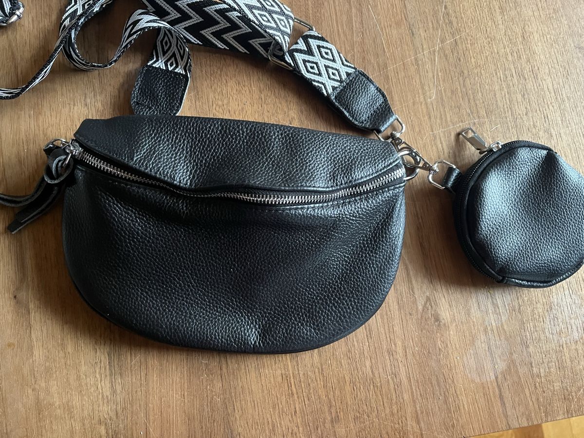 Borse: Bauchtasche schwarz – Nuovo e nell'imballaggio originale da Aarberg venduto da Jakaro