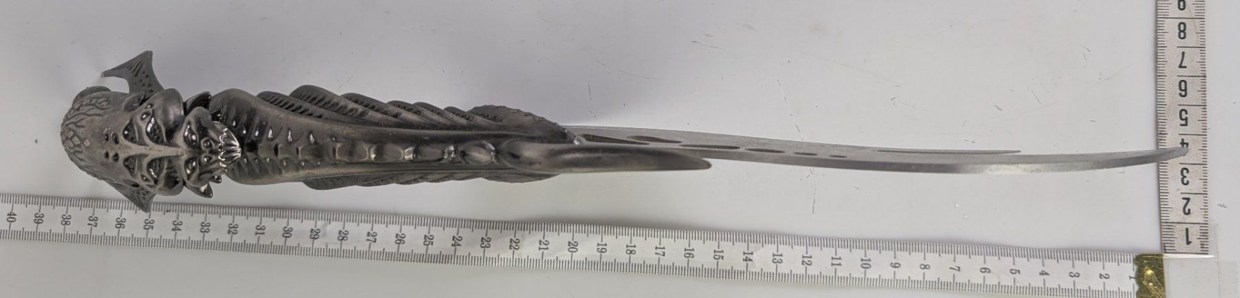 Tutte le decorazioni: Alien Messer mit Ständer, Deko Messer, scharf – Usato da Zürich venduto da axolottchen 5