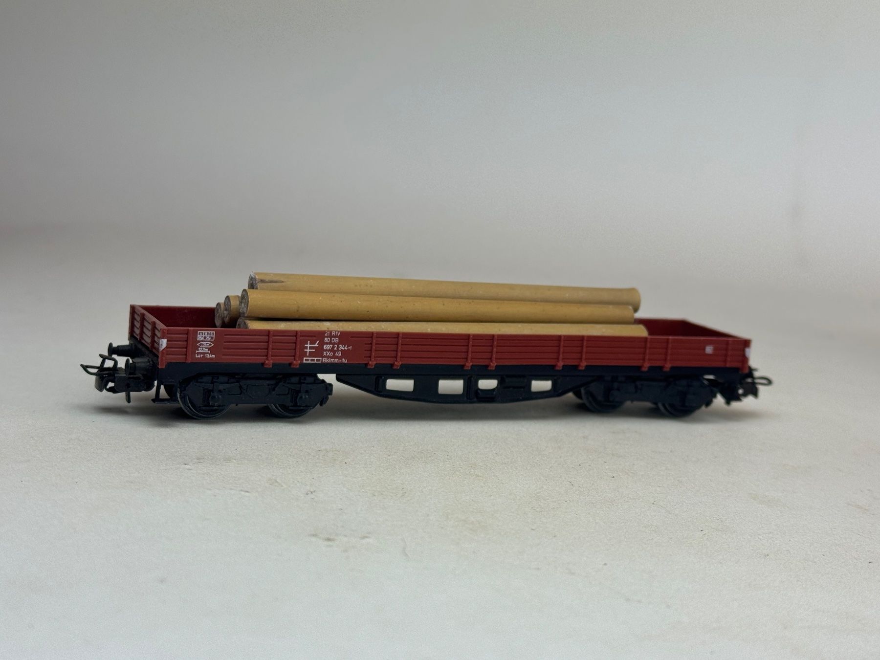 Märklin Modelleisenbahnen: VE1- Märklin Flachwagon mit Bambusstäben – Gebraucht aus Elm von Wikmtz