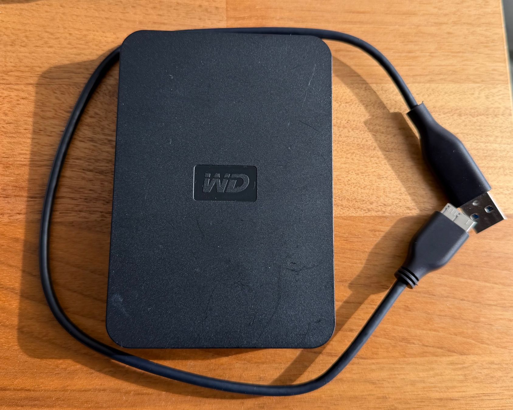 Western Digital Dischi rigidi: WD 1TB Externe Festplatte – Usato da Nidau venduto da mike_seeland 2
